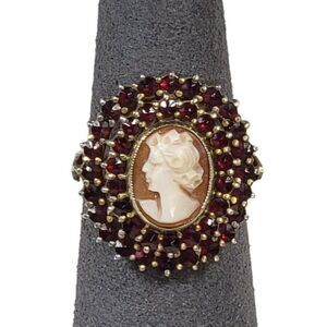 Antique 1910 Cameo Ring 14k Yellow Gold and Garnet Cluster size 5 Victorian